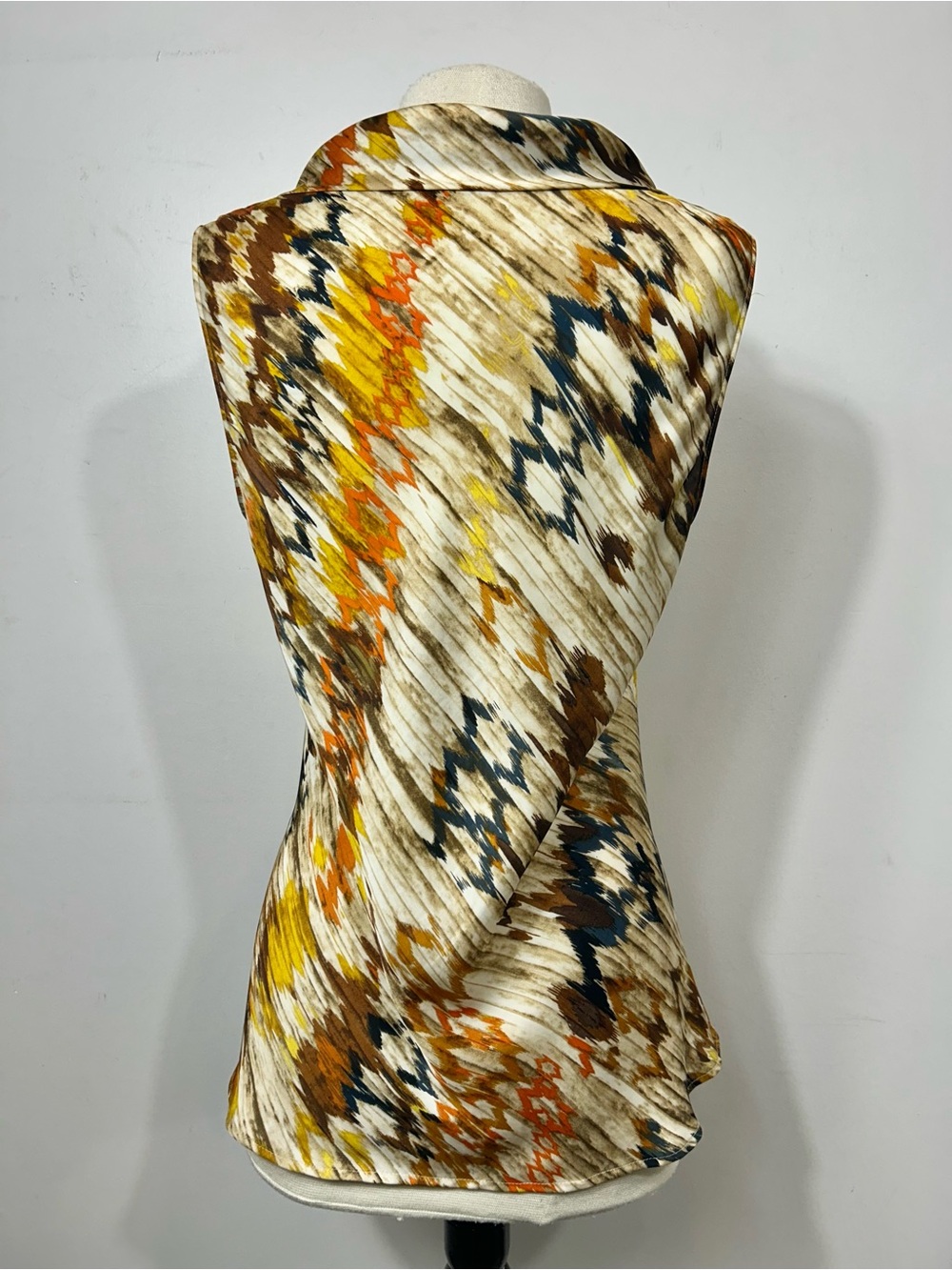 Tahari Arthur S. Levine Ikat Cowl Neck Sleeveless Blouse Top Size M - Picture 6 of 9